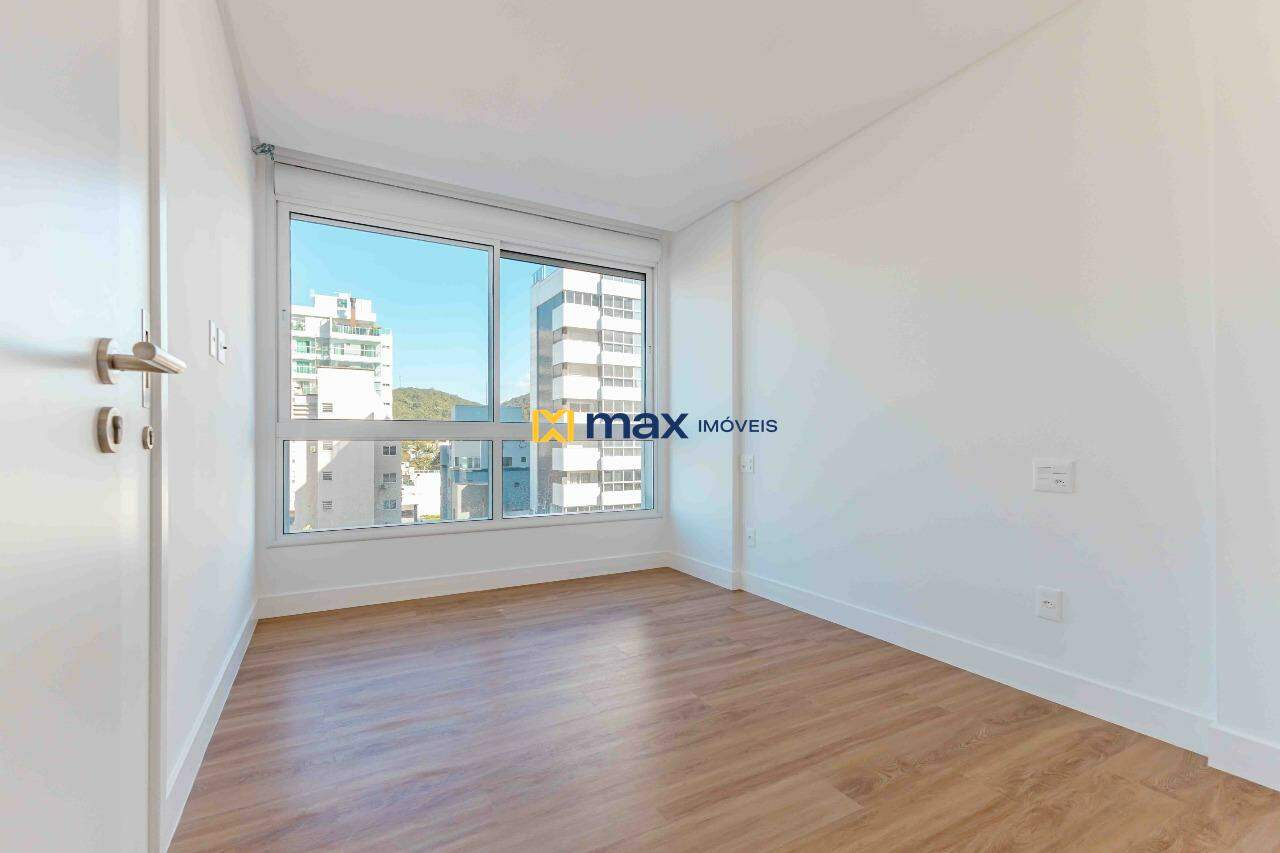 Apartamento à venda no Praia Brava: Demi suíte