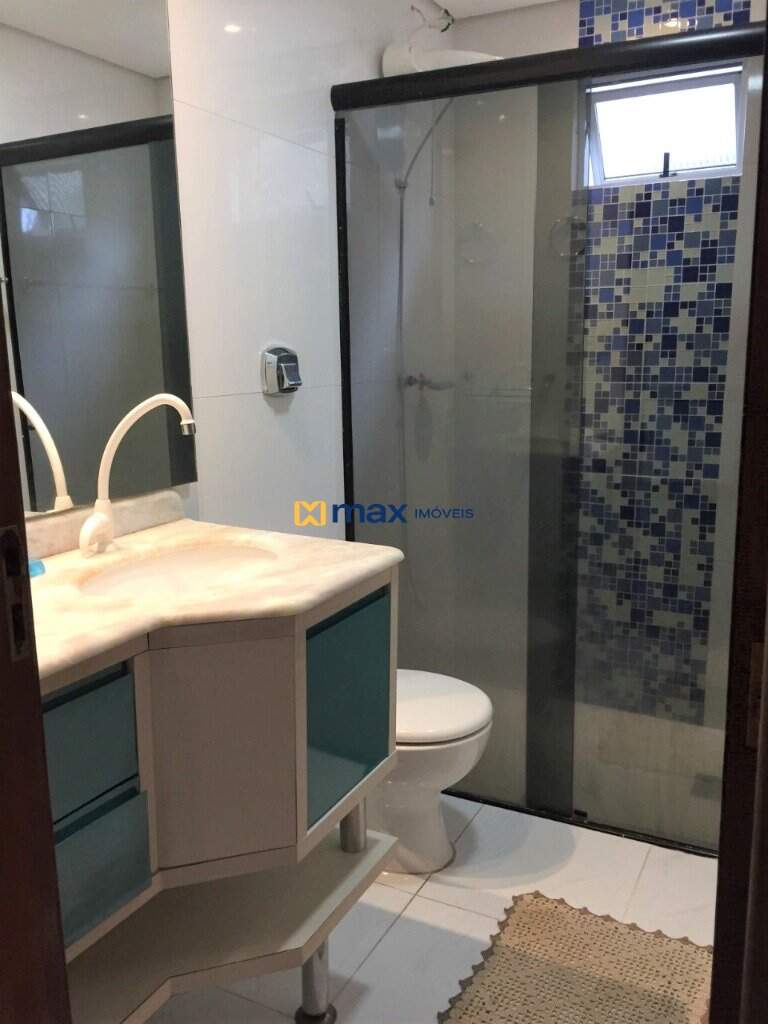 Casa à venda no Itaipava: Banheiro social