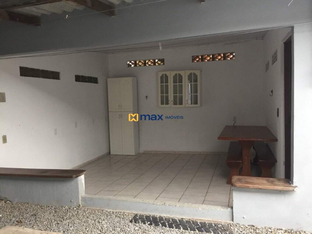 Casa à venda no Itaipava: Edícula