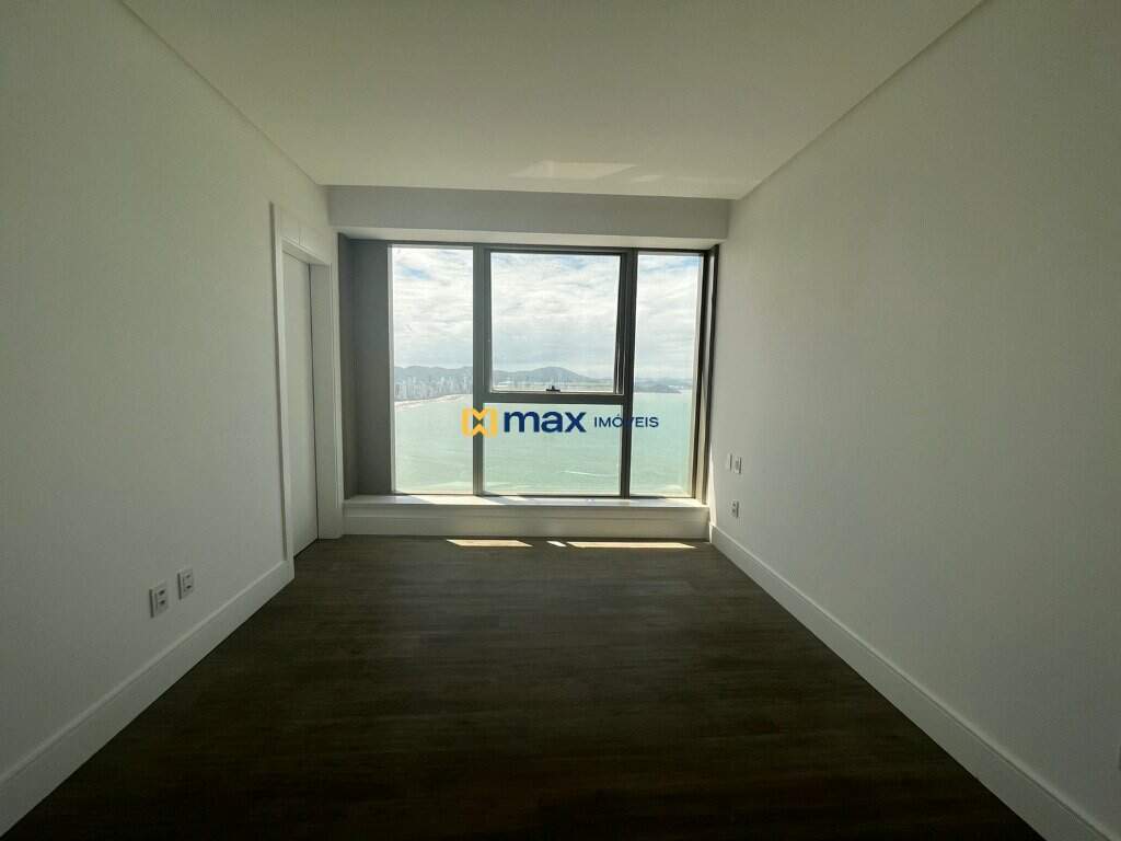 Apartamento à venda no Centro: SUÍTE 1