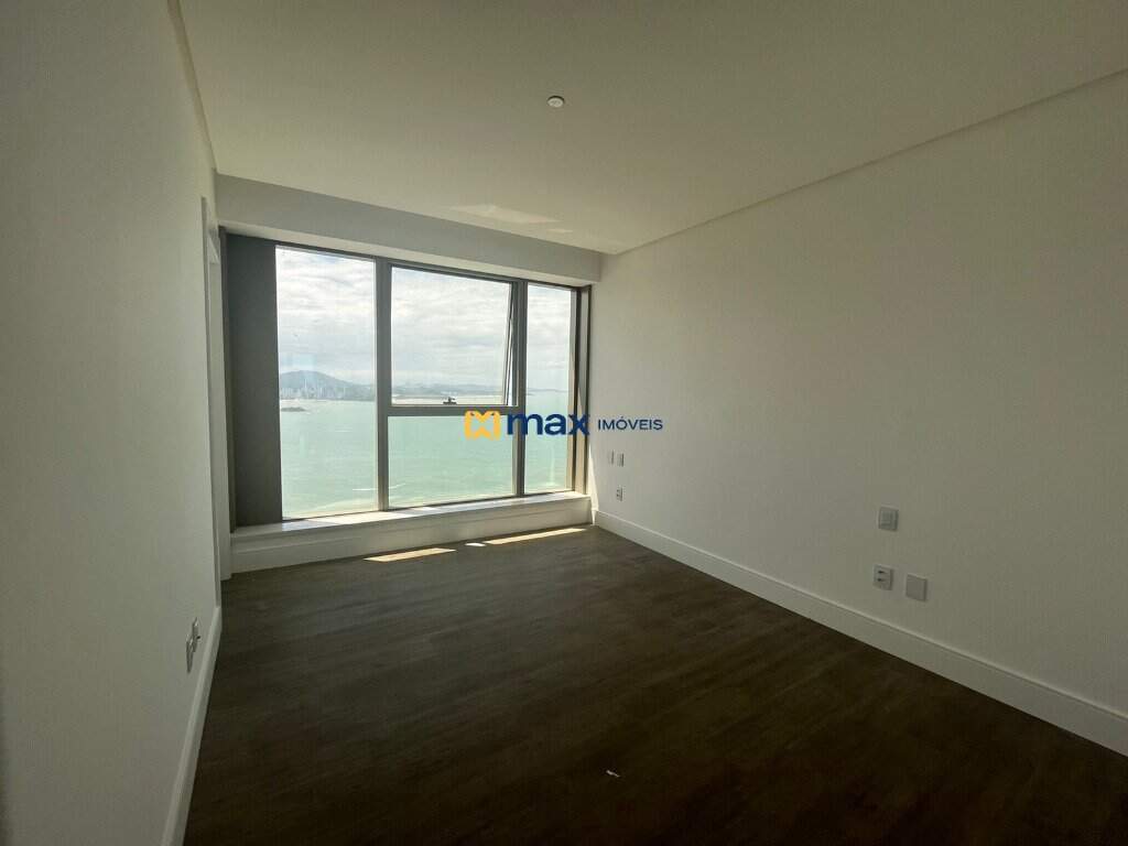 Apartamento à venda no Centro: SUÍTE 1