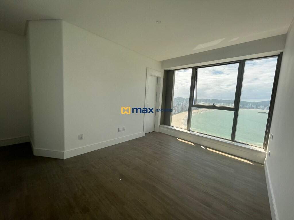 Apartamento à venda no Centro: SUÍTE 1