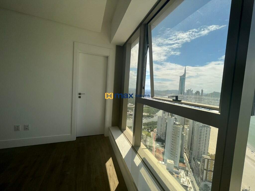 Apartamento à venda no Centro: SUÍTE 1