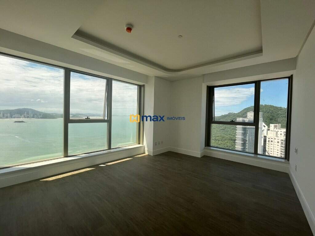 Apartamento à venda no Centro: SUÍTE MASTER