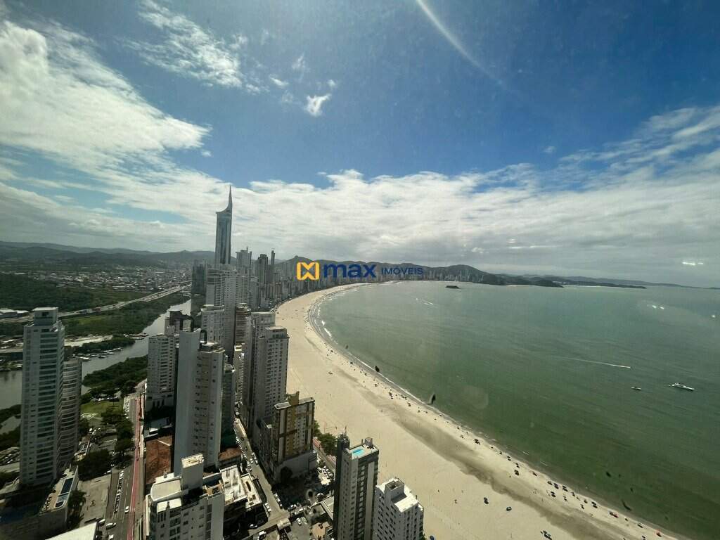 Apartamento à venda no Centro: VISTA SUÍTE MASTER