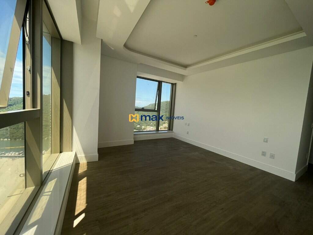 Apartamento à venda no Centro: SUÍTE MASTER