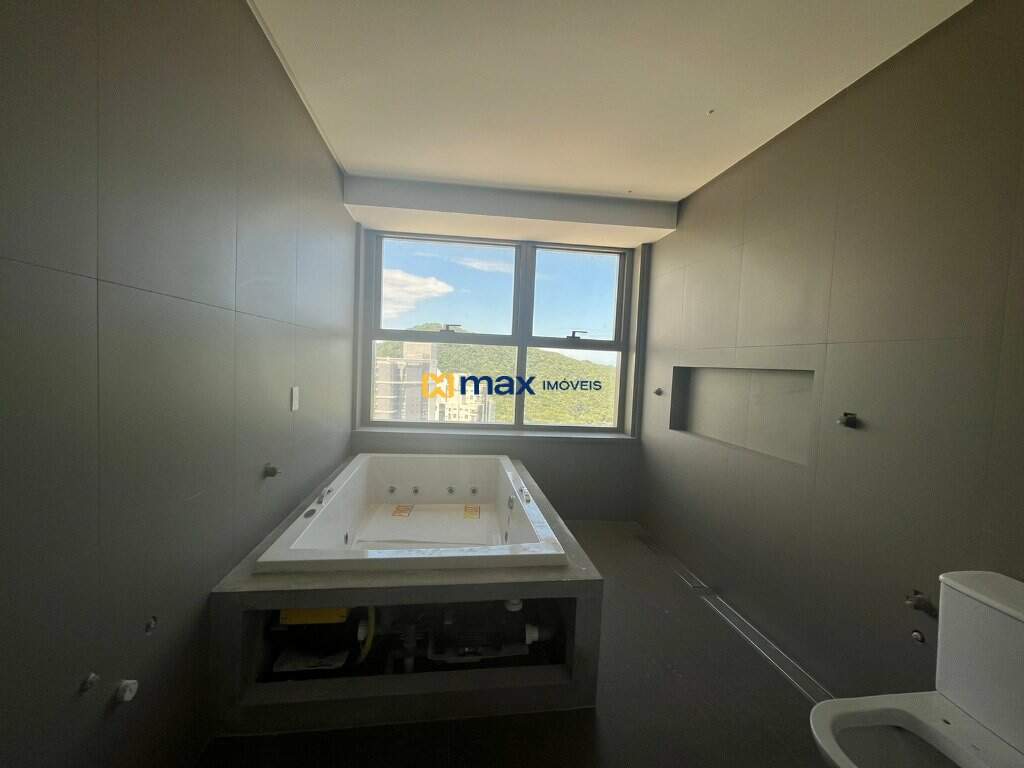 Apartamento à venda no Centro: BANHEIRO SUÍTE MASTER