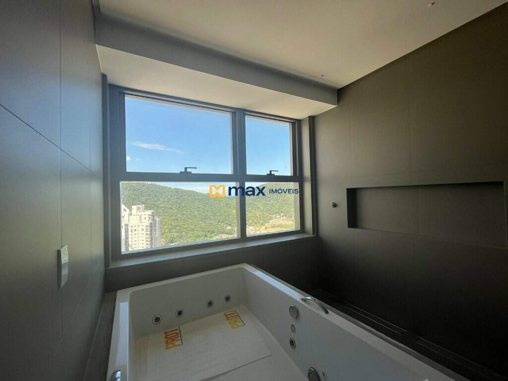 Apartamento à venda no Centro: BANHEIRO SUÍTE MASTER