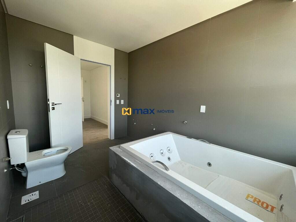Apartamento à venda no Centro: BANHEIRO SUÍTE MASTER