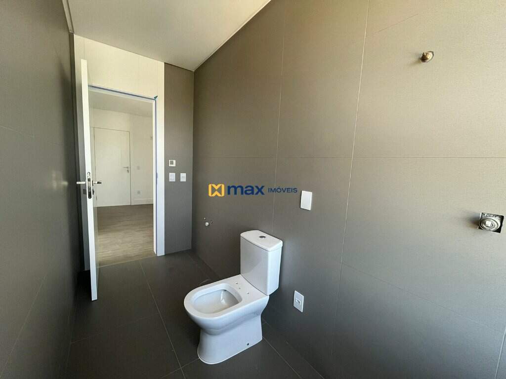 Apartamento à venda no Centro: BANHEIRO SUÍTE 02