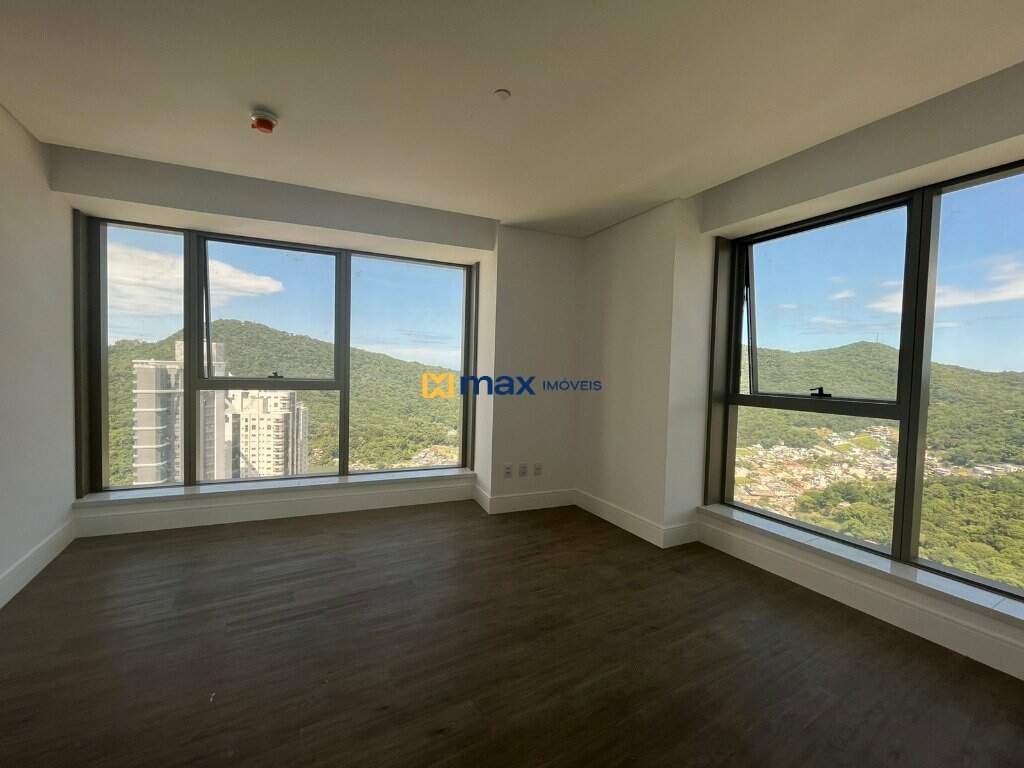 Apartamento à venda no Centro: SUÍTE 02