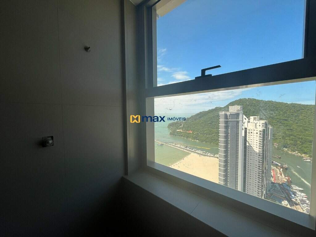 Apartamento à venda no Centro: BANHEIRO SUÍTE 02