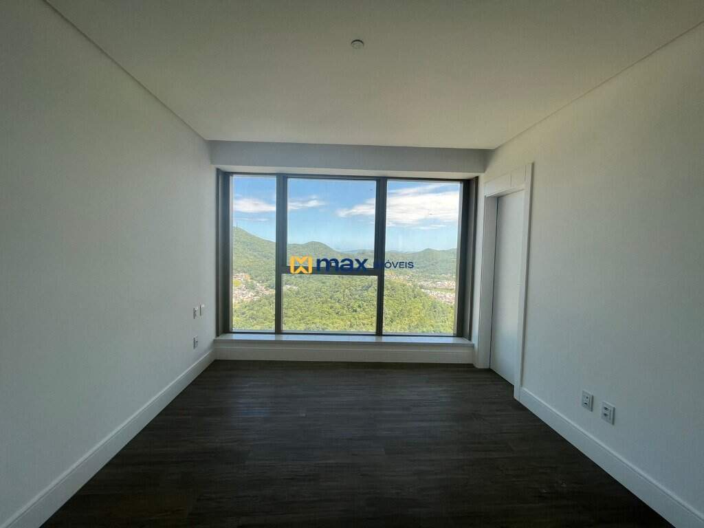 Apartamento à venda no Centro: SUÍTE 03