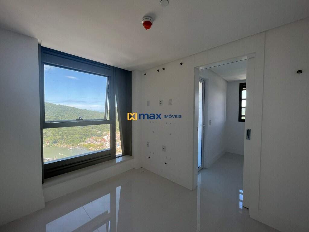 Apartamento à venda no Centro: ÁREA DE SERVIÇO
