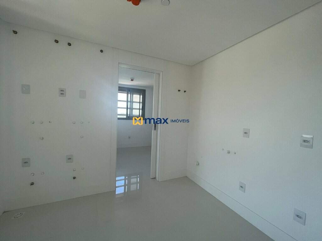 Apartamento à venda no Centro: ÁREA DE SERVIÇO