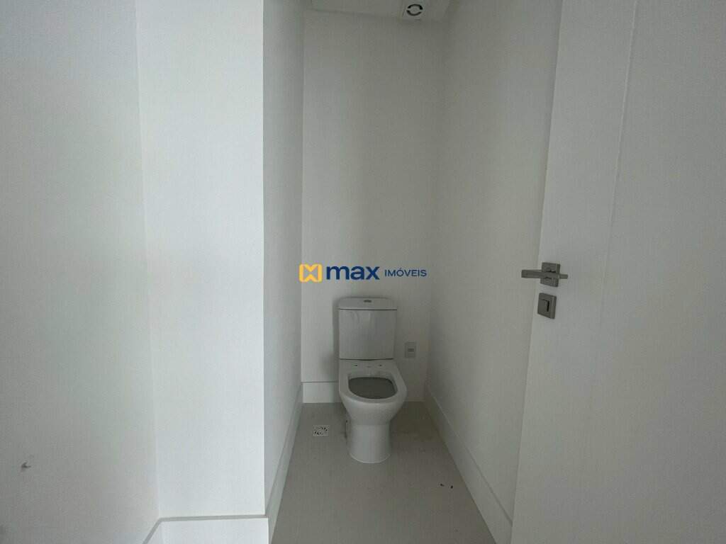Apartamento à venda no Centro: LAVABO