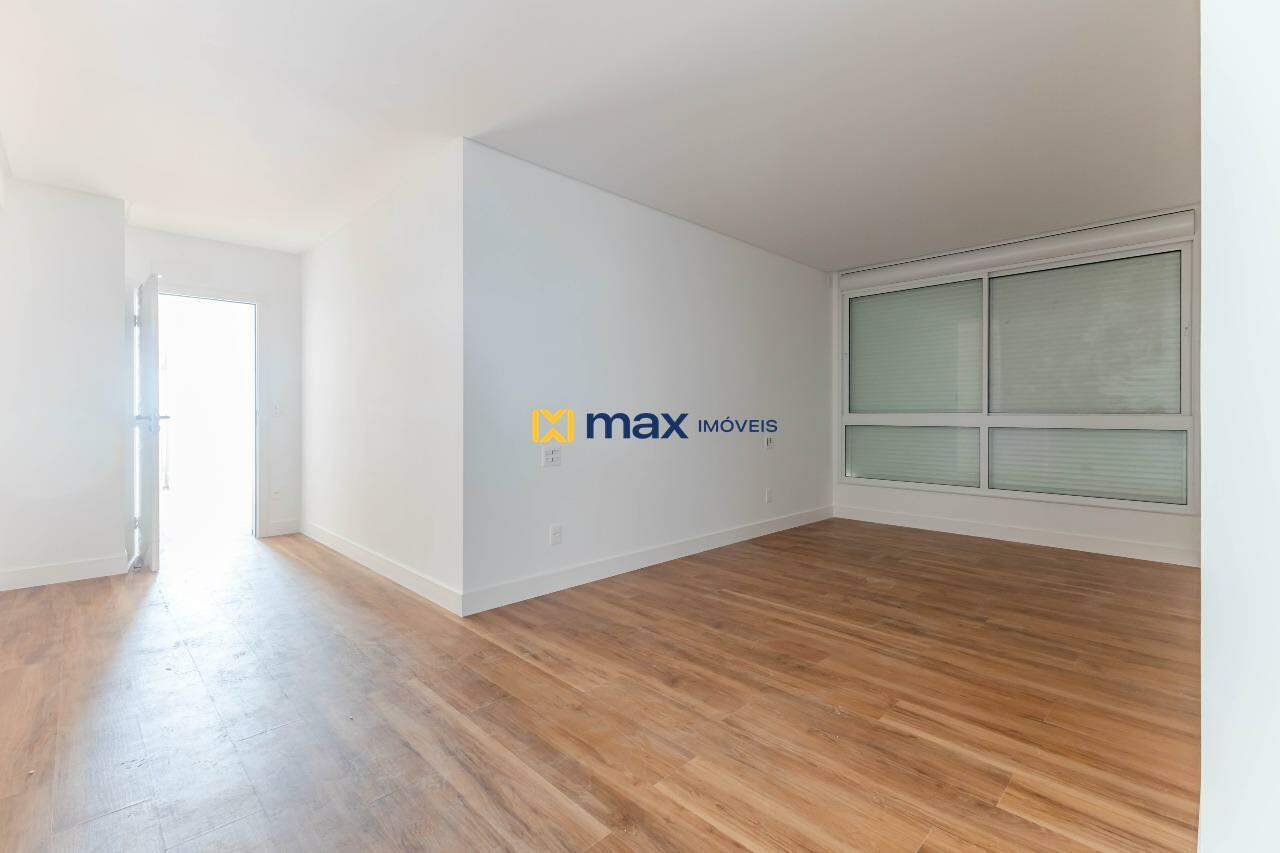 Apartamento à venda no Praia Brava: Suíte 1