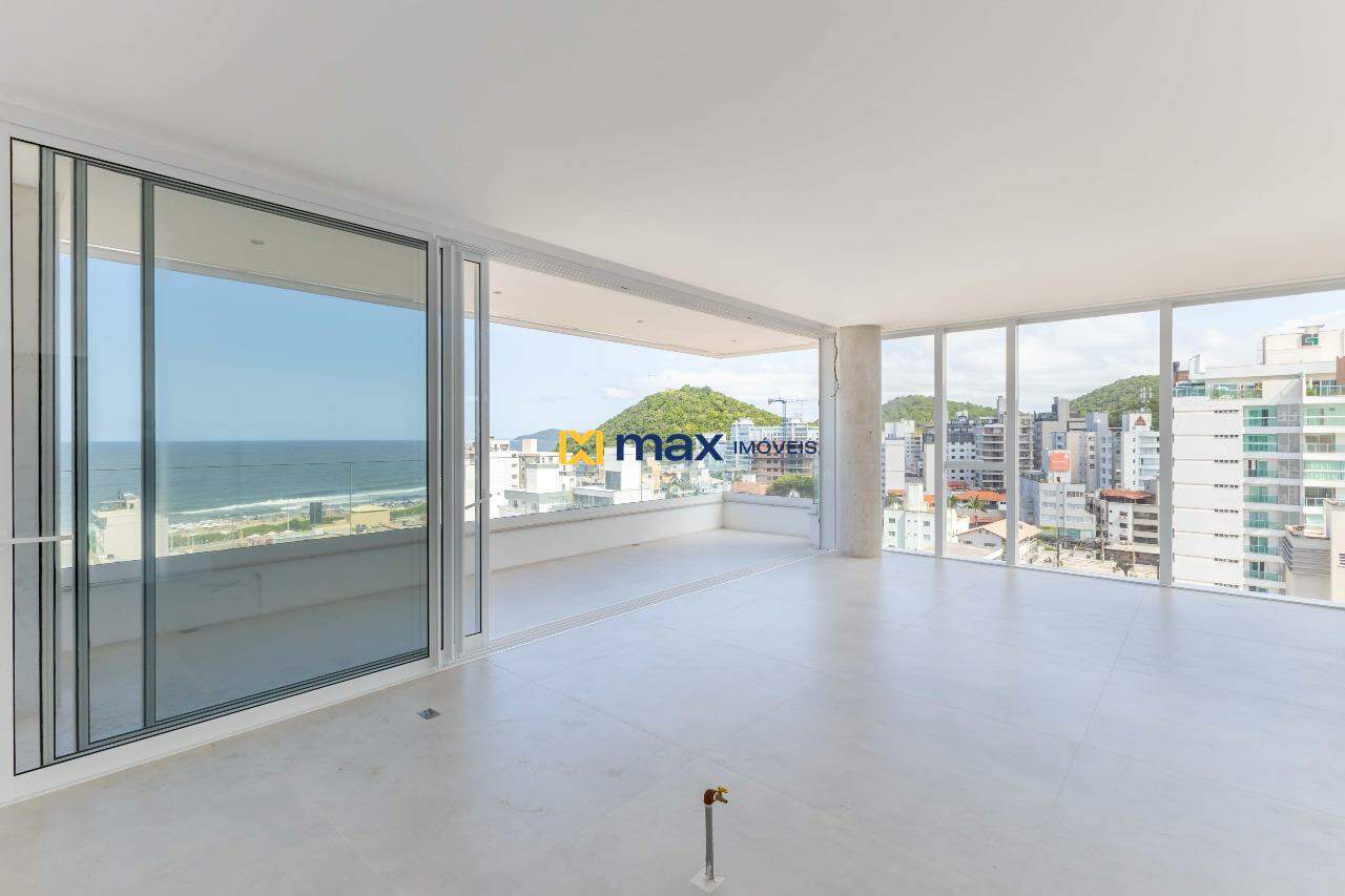 Apartamento à venda no Praia Brava: Living integrado