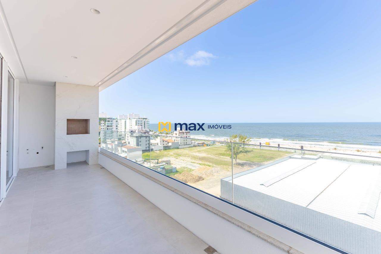 Apartamento à venda no Praia Brava: Sacada com churrasqueira
