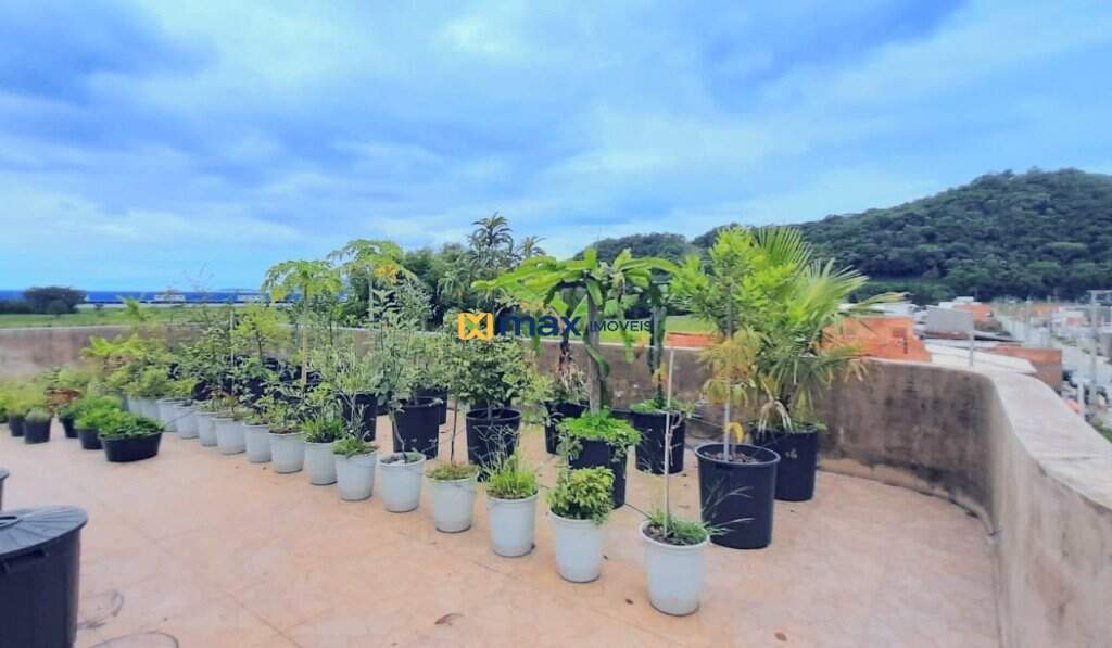 Casa à venda no Santa Regina: Terraço