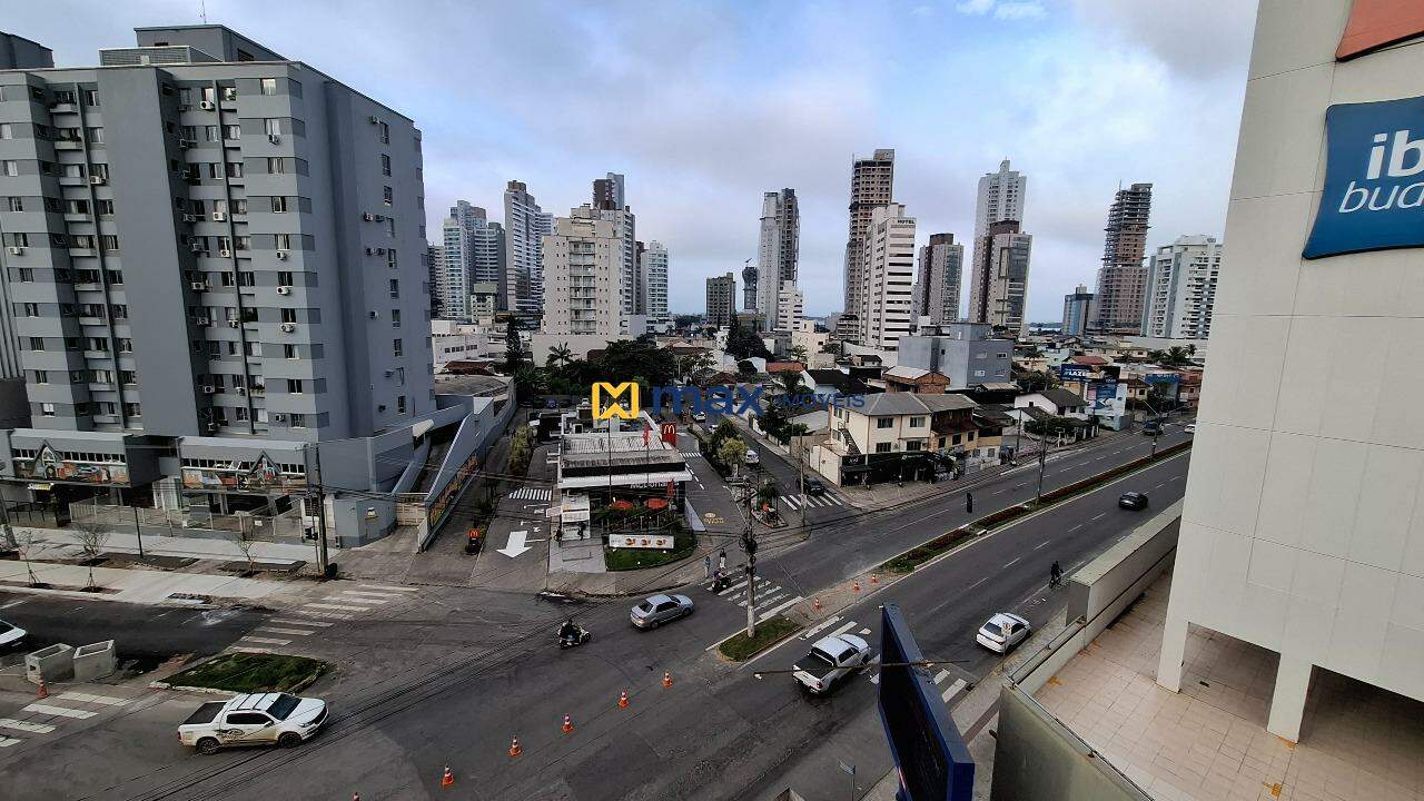 Apartamento para aluguel no Centro: Vista Sacada