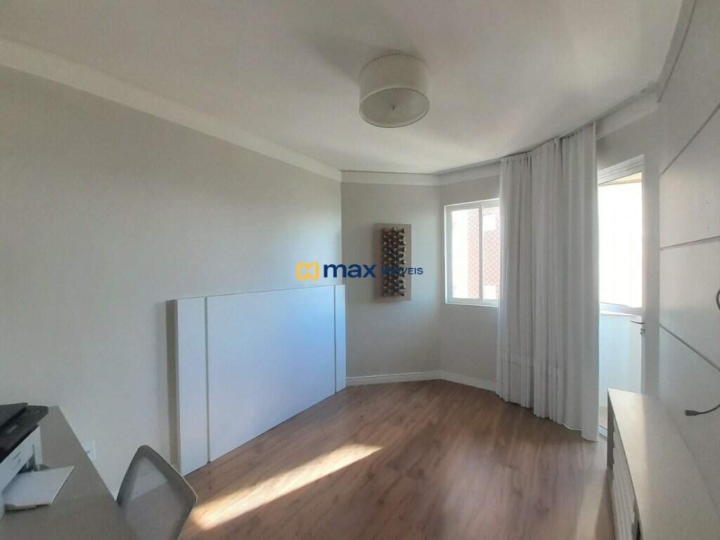 Apartamento à venda no Fazenda: Suíte 01
