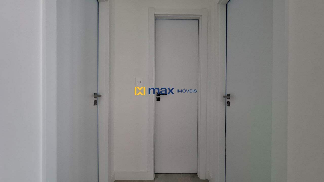 Apartamento à venda no Vila Operária: Corredor