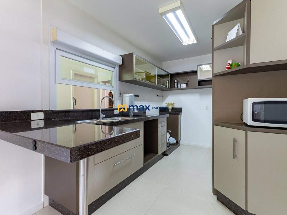 Casa à venda no Praia dos Amores: Cozinha