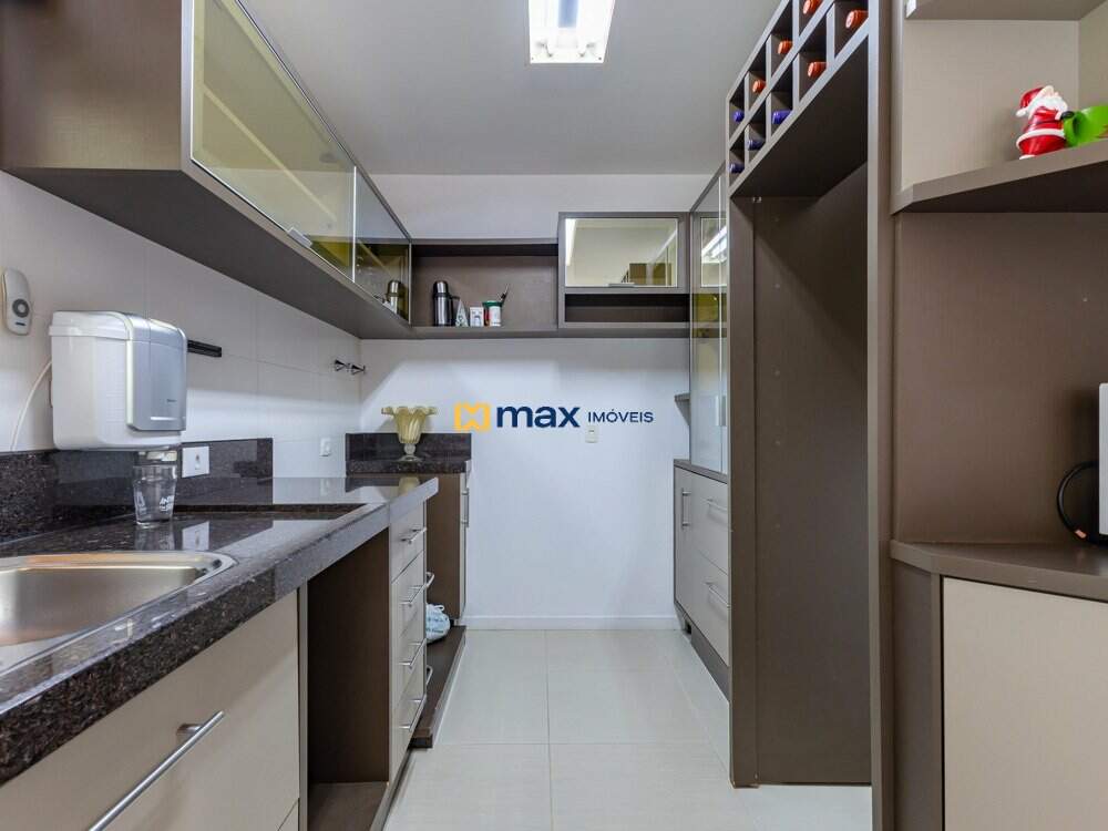 Casa à venda no Praia dos Amores: Cozinha