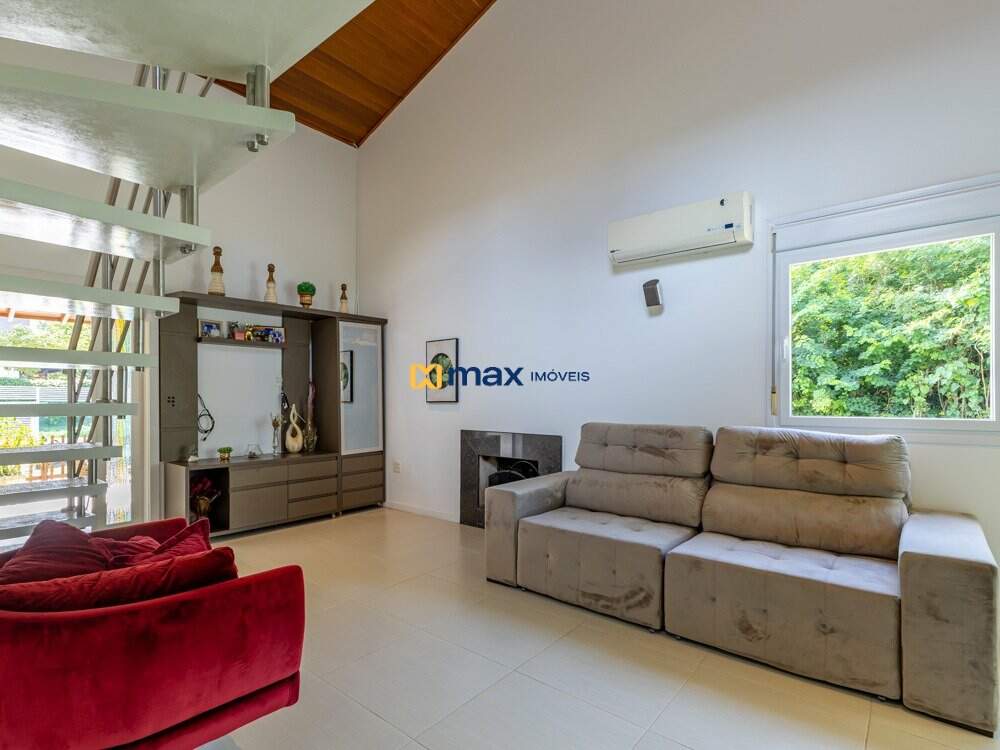 Casa à venda no Praia dos Amores: Living integrado