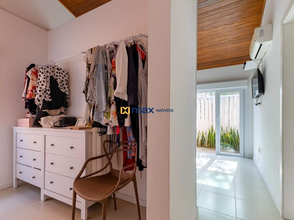 Casa à venda no Praia dos Amores: Suíte 2