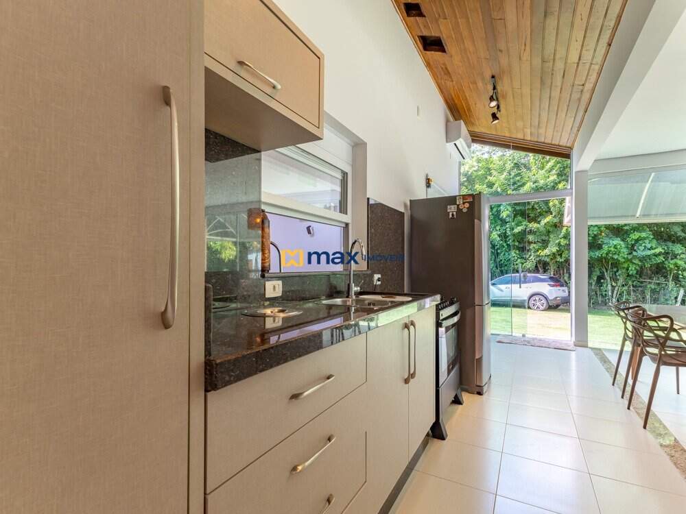 Casa à venda no Praia dos Amores: Cozinha