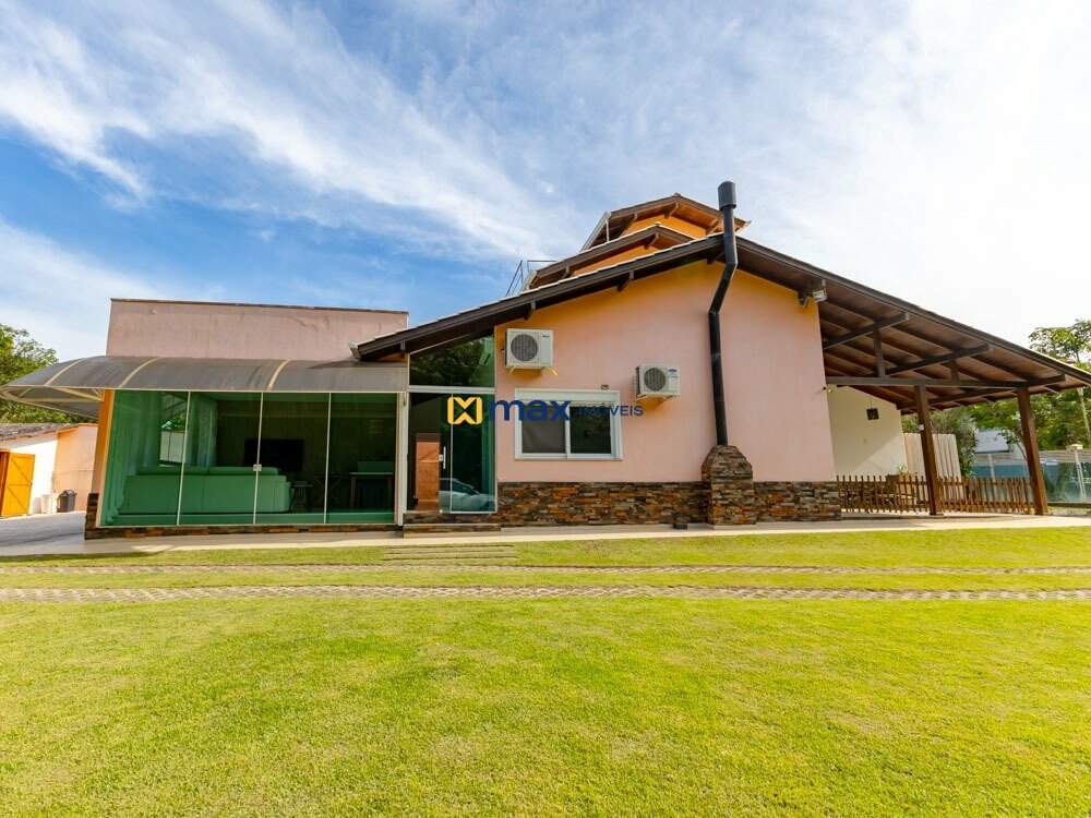 Casa à venda no Praia dos Amores: Área externa