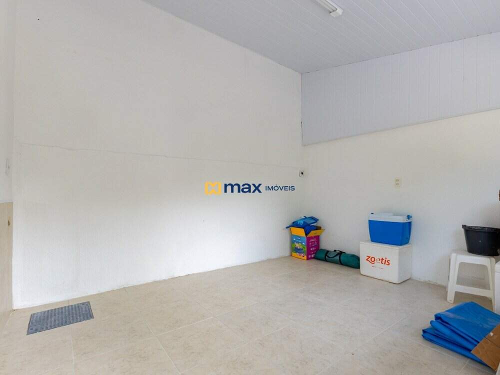 Casa à venda no Praia dos Amores: Edícula