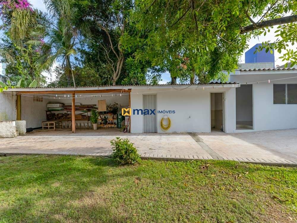 Casa à venda no Praia dos Amores: Área externa