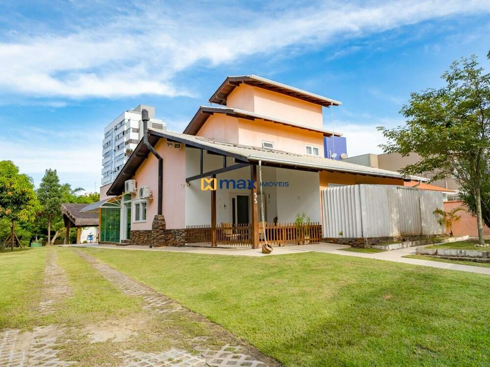 Casa à venda no Praia dos Amores: Entrada