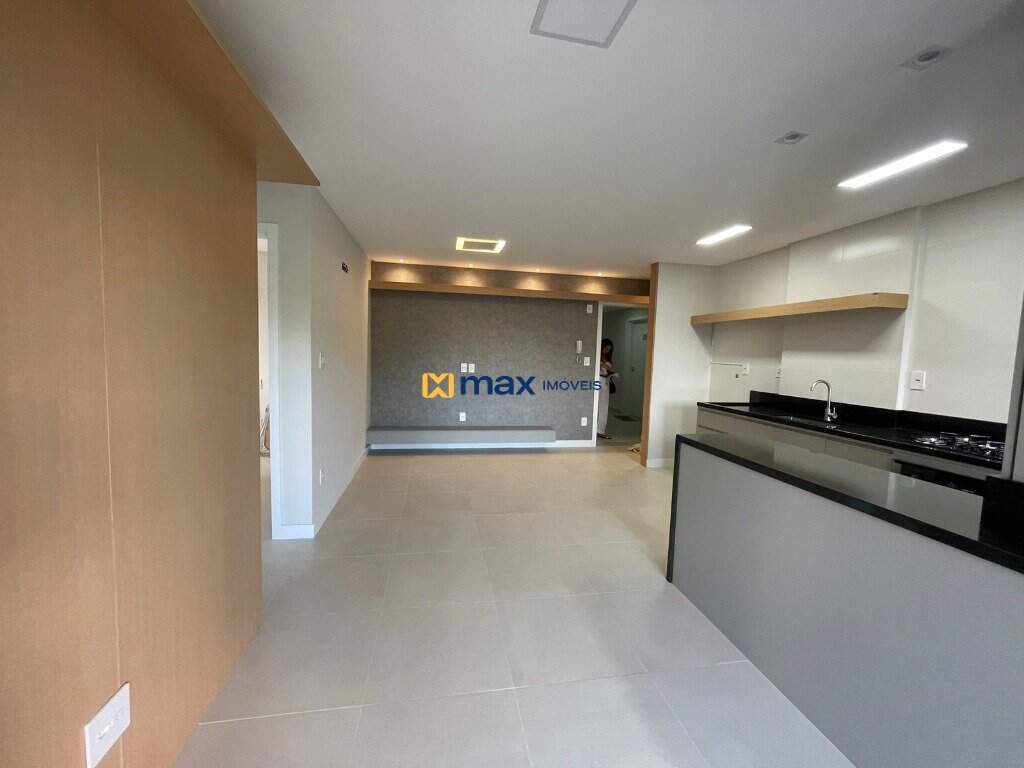 Apartamento à venda no Praia Brava: Living integrado