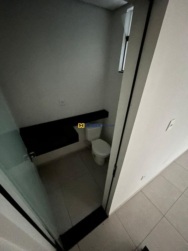 Casa à venda no Centro: Lavabo 