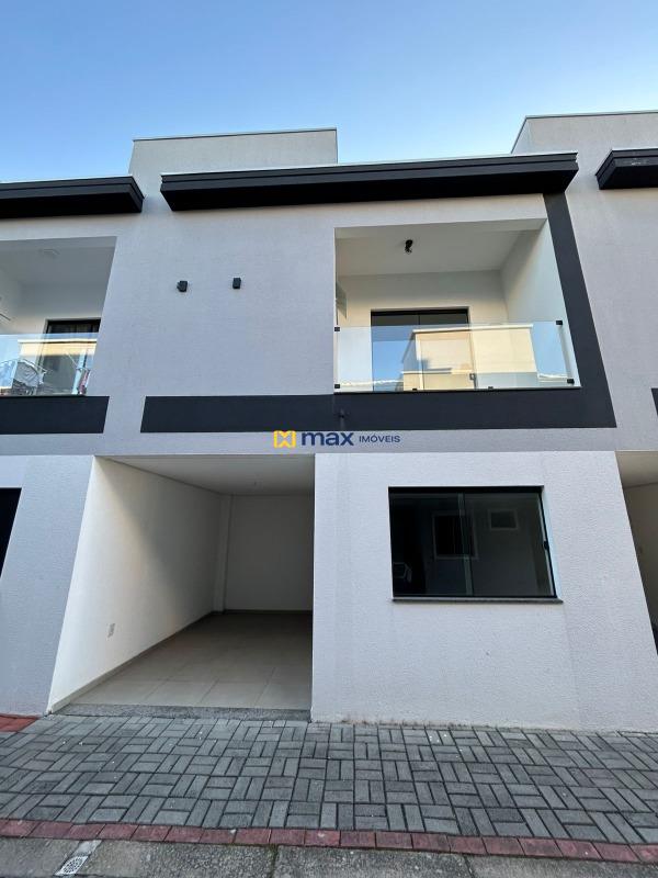 Casa à venda no Centro: Fachada