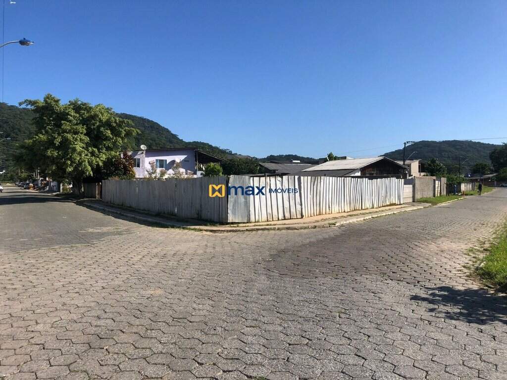 Terreno à venda no Espinheiros: Terreno