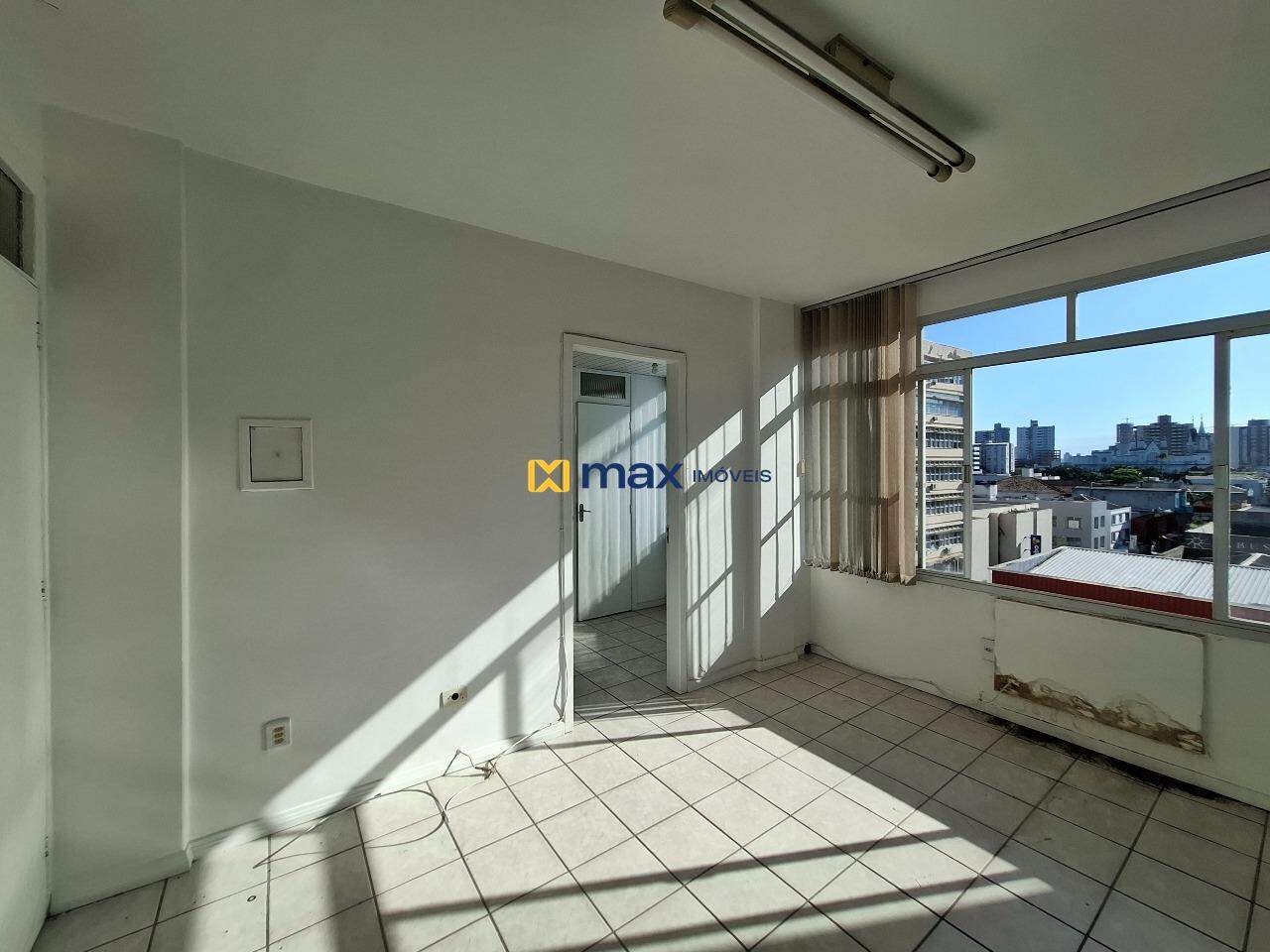 Sala à venda no Centro: Sala