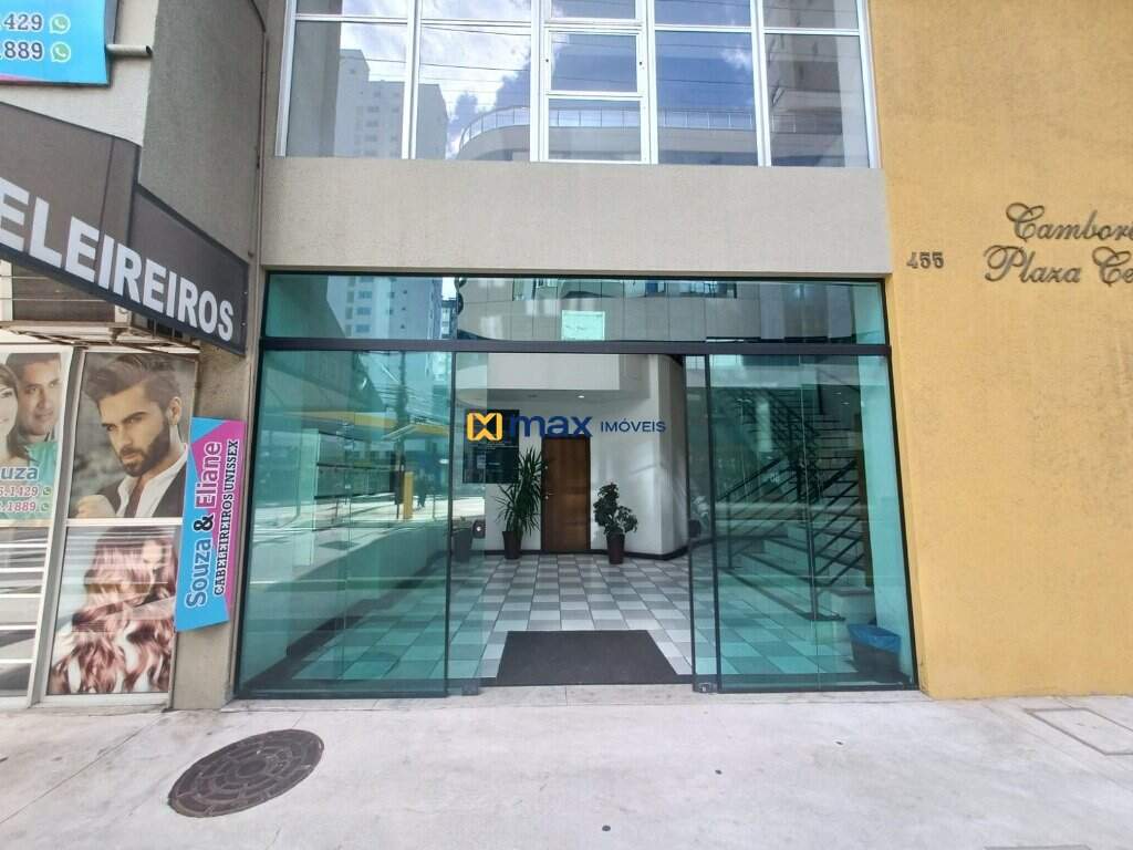 Sala à venda no Centro: 