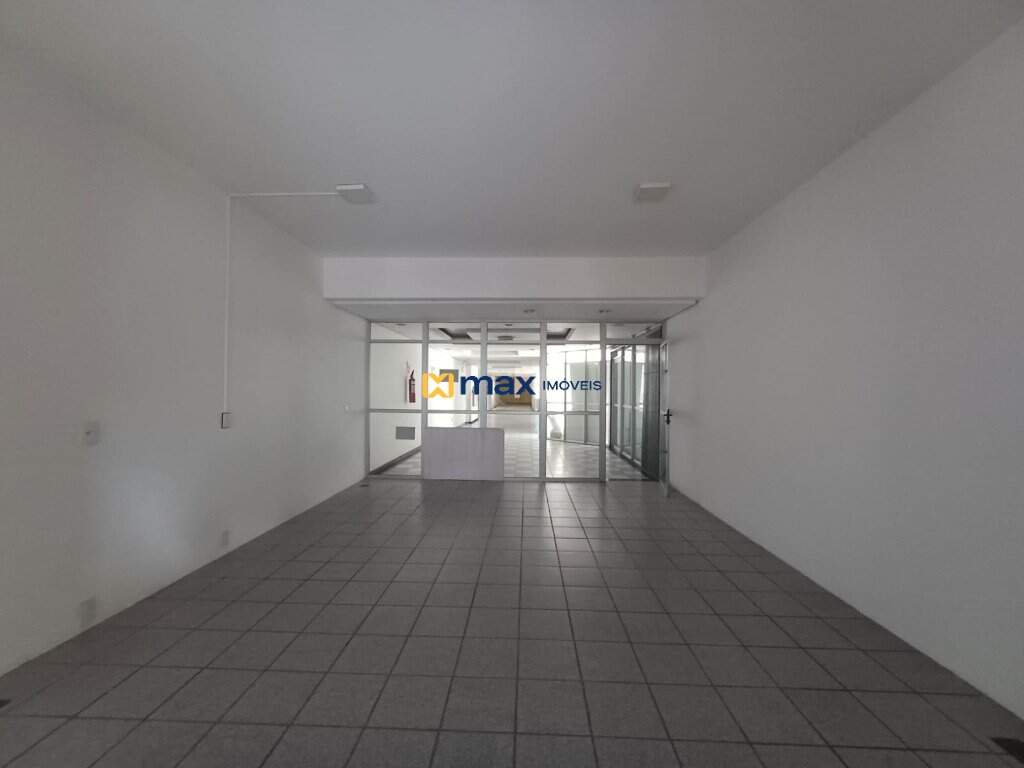 Sala à venda no Centro: 