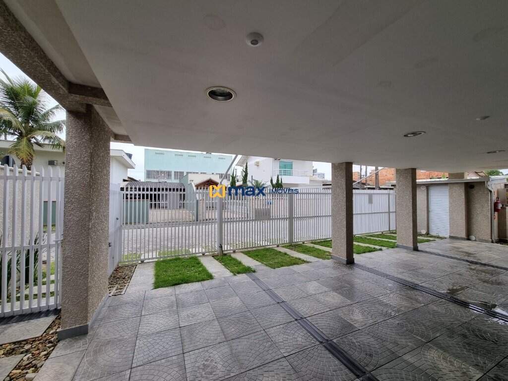 Apartamento à venda no Gravatá: Garagem