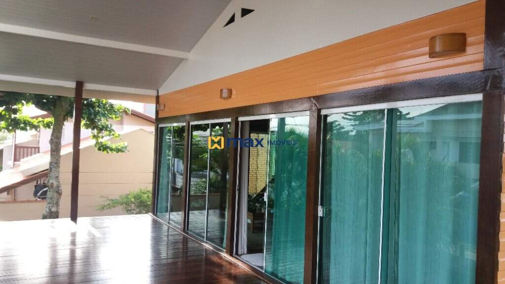 Casa à venda no Centro: 