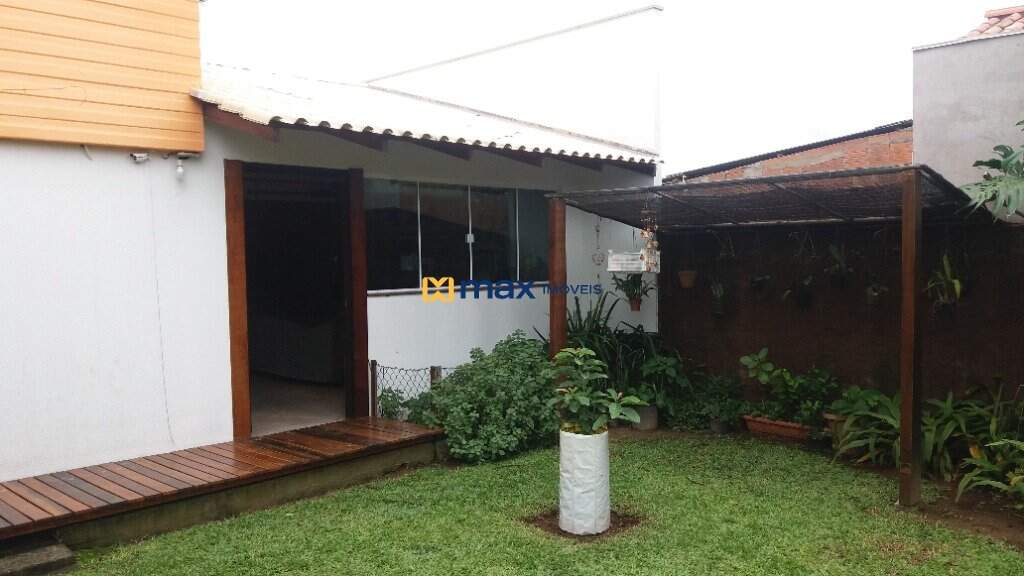 Casa à venda no Centro: 