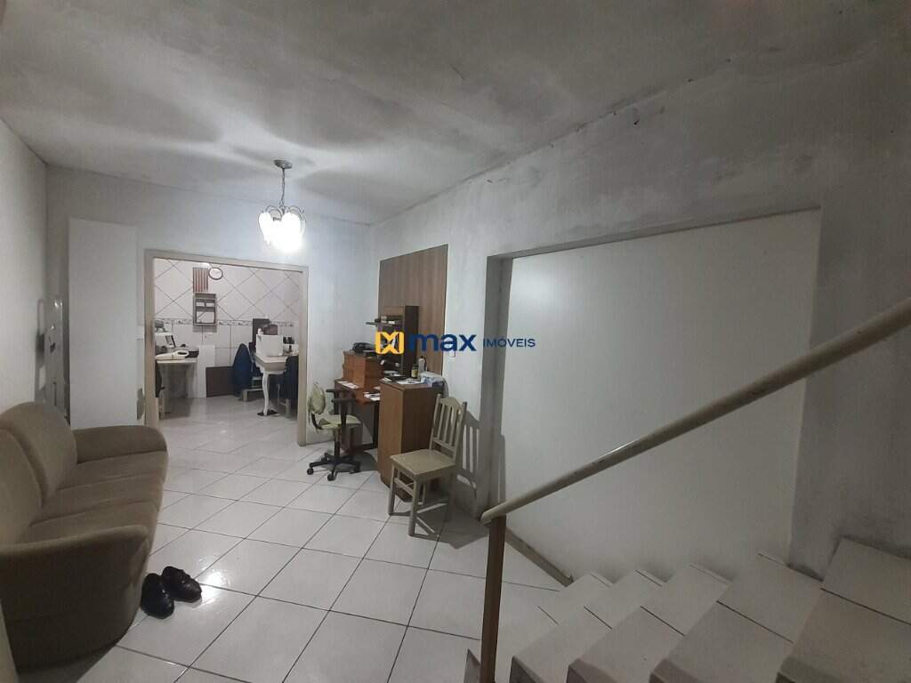 Casa à venda no São João: Sala/Oficina