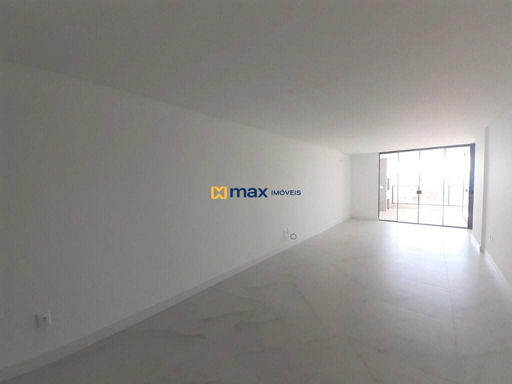 Apartamento à venda no Praia Brava: Sala de Estar e Jantar