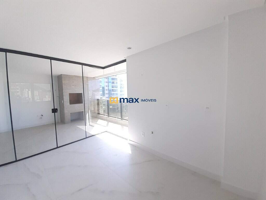 Apartamento à venda no Praia Brava: Cozinha