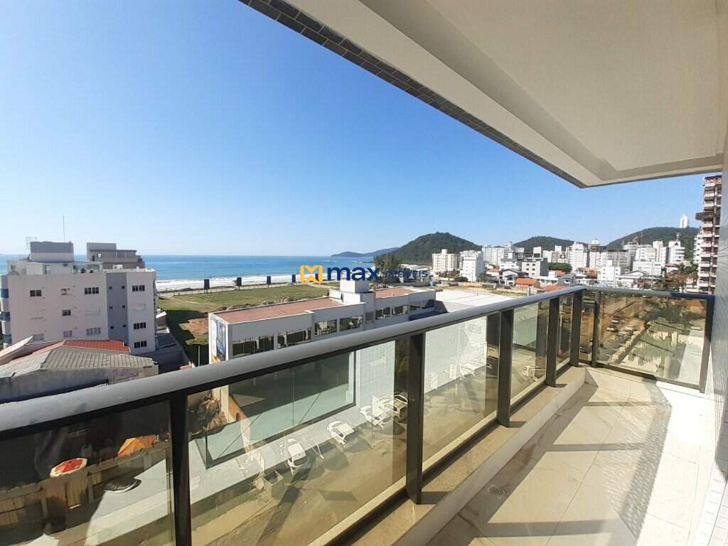 Apartamento à venda no Praia Brava: Sacada com Churrasqueira